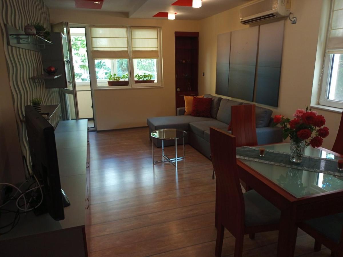 Sunrise Arena Apartment By Hsm Burgas ภายนอก รูปภาพ